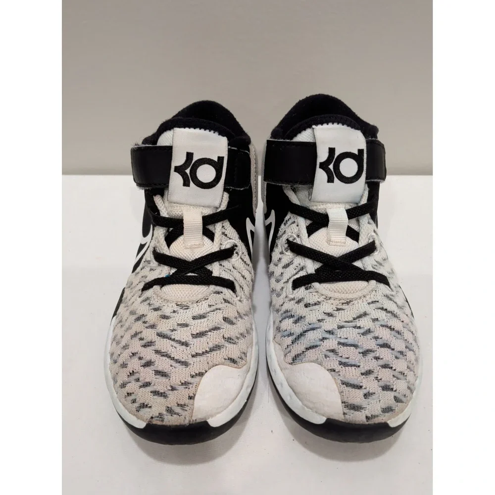 Nike product pair